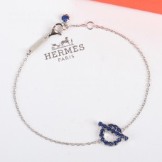 Hermes Finesse-Armband mit blauen Spinell-Edelsteinen aus Weißgold