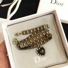 Christian Dior schwarzer herzförmiger Anhänger, Messing-Biene, charmante Damen-Diamanten-Halskette