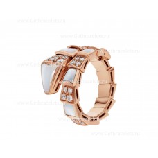 Bvlgari Serpenti Viper One-Coil-Ring aus 18 Karat Roségold mit Perlmuttelementen und Halbdiamanten in Pavé-Fassung Bvlgari Serpenti Viper One-Coil-Ring aus 18 Karat Roségold mit Perlmuttelementen und Halbdiamanten in Pavé-Fassung