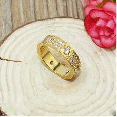 Cartier Love Ring, 18 Karat Gelbgold, mit Diamanten besetzt, mit 6 großen Diamanten Cartier Love Ring, 18 Karat Gelbgold, mit Diamanten besetzt, mit 6 großen Diamanten