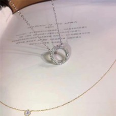 Tiffany Metro Diamonds Halskette mit dreireihigem Kreisanhänger, hochwertige, feine Damenmode