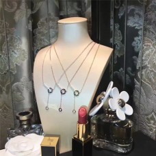 Tiffany Atlas Circle Crystals Bar Anhänger Quastenhalskette Störendes Design