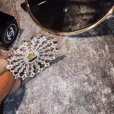Tiffany Enchant Yellow Diamonds Sunburst Anhänger mit weißen Kristallen Halskette als Schmuckgeschenk