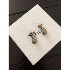 Dior Brass Asymmetric Bee-Star CD Spherical Pendant Damenohrringe mit Diamanten Preisliste