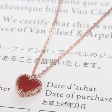 Van Cleef Arpels Sweet Alhambra Herzanhänger aus Roségold mit Karneol
